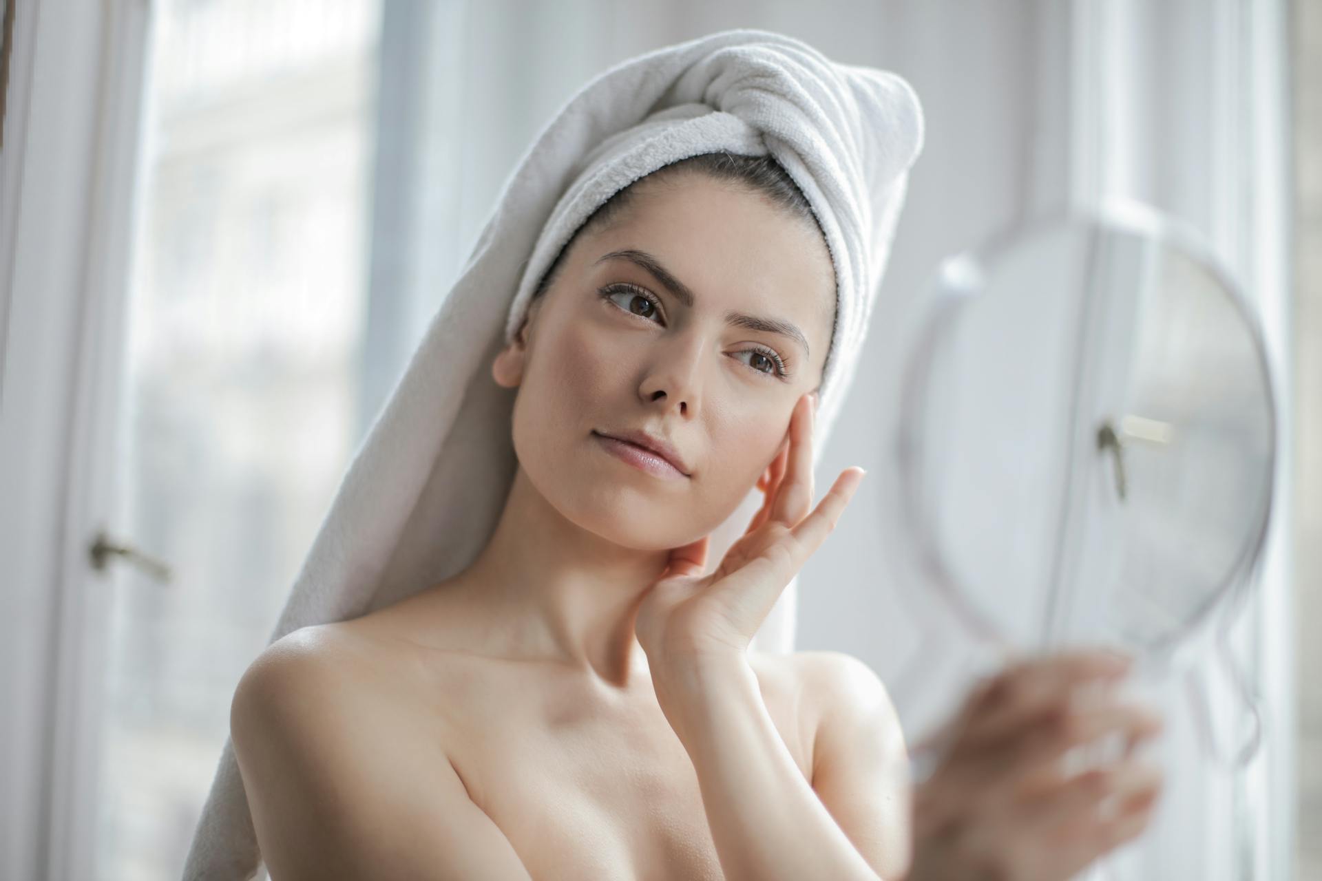 なぜフラーレンは美容に良いの？紫外線と酸化ストレスから肌を守る！？